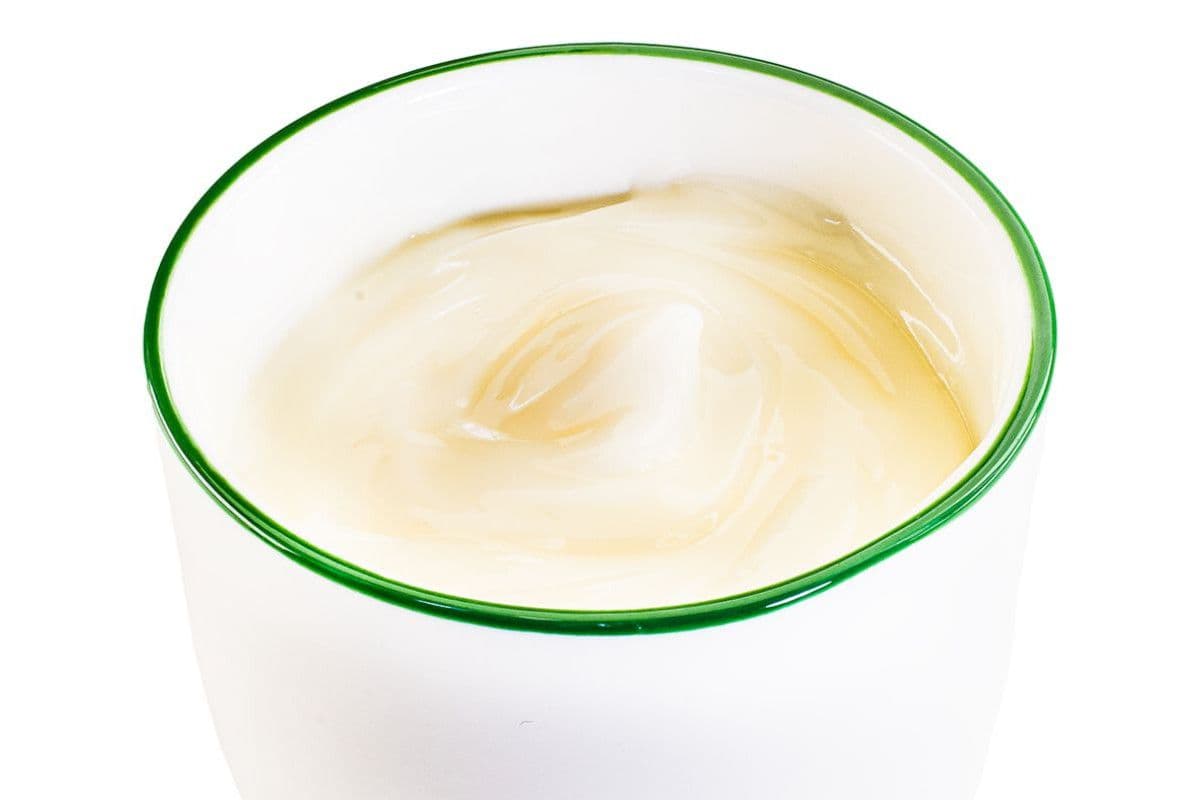 English cream Cora-style