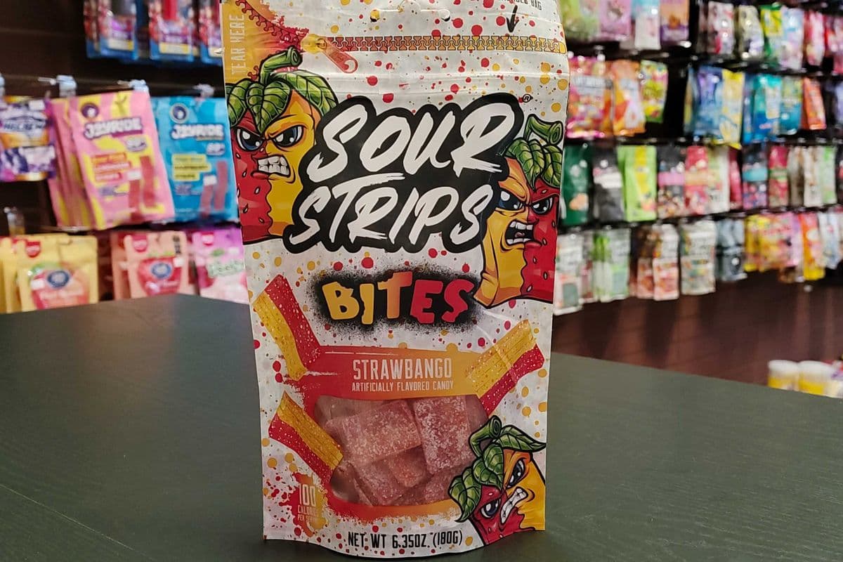 Sour Strips Bites Strawbango (180 g) (180g)