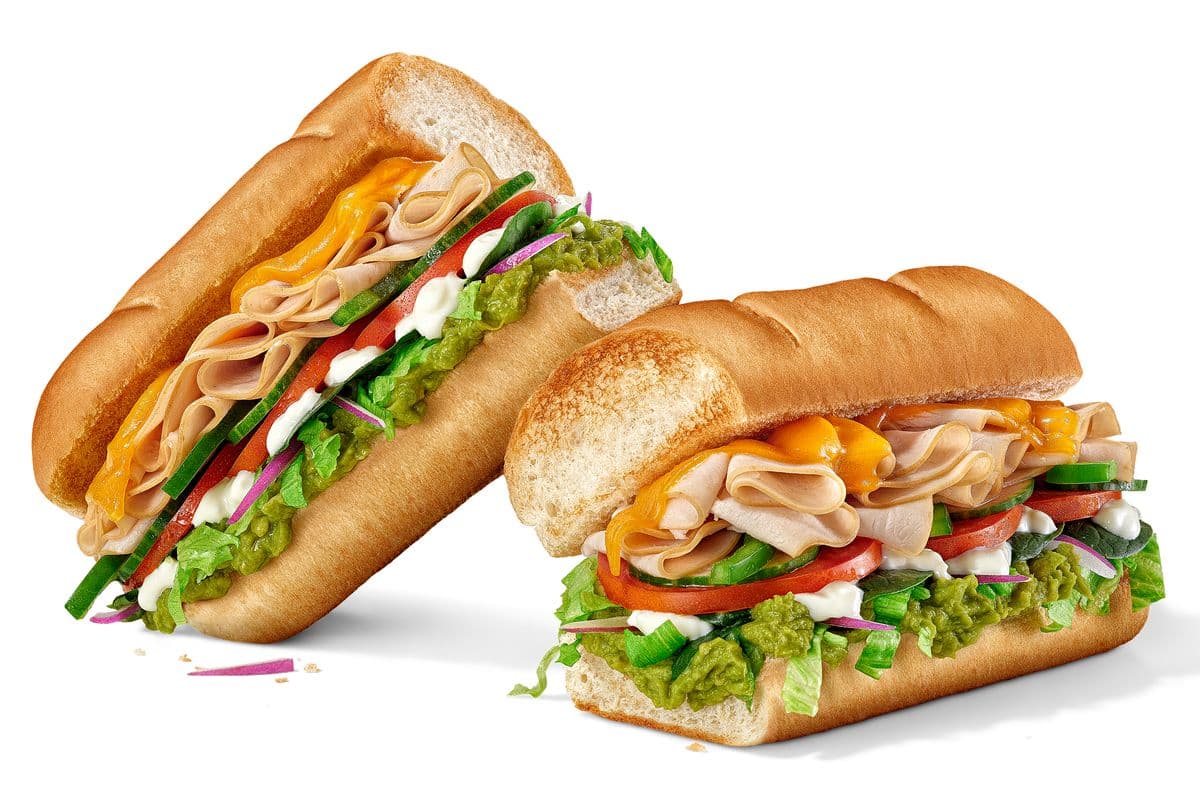 Footlong Smashed Avocado & Turkey Sub (880 Cals)