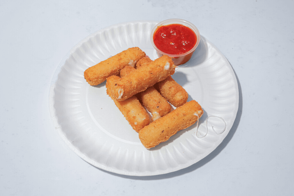 Mozzarella Sticks (6pcs)