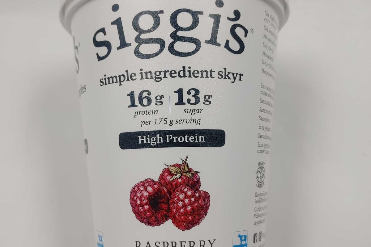 Siggi's Raspberry Yogurt (650g) (160 Cal)