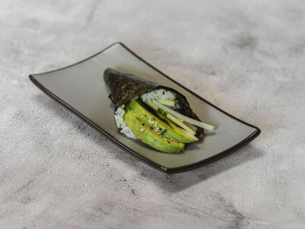 H16 Avocado & Cucumber Handroll (1pc)