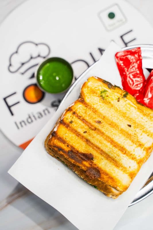 Surti Sp. Veg Gotalo Sandwich / Surti Sp. Veg Gotalo Sandwich