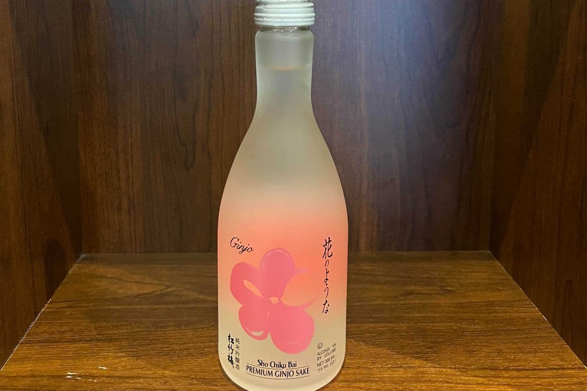 Sho Chiku Bai: Premium Junmai Ginjo Sake (1 x 300 ml)