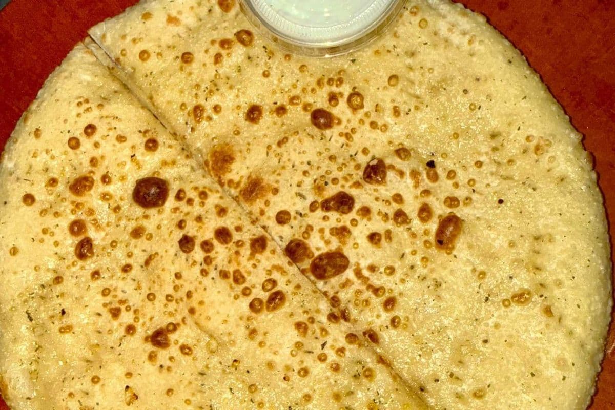 Pita (2) & Tzatziki