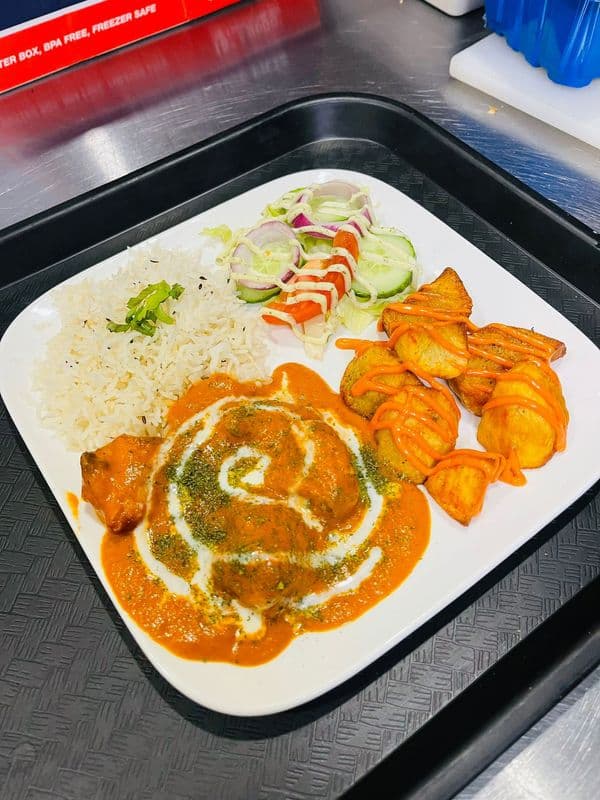 Chicken Curry Lunch Special / Spécial Midi Cari au Poulet