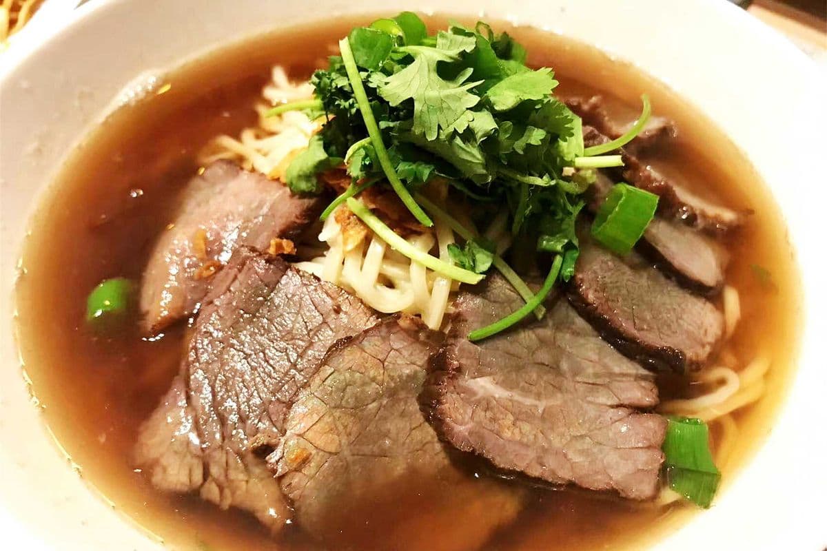 清汤牛肉面（不辣）Stewed beef noodles (not spicy)