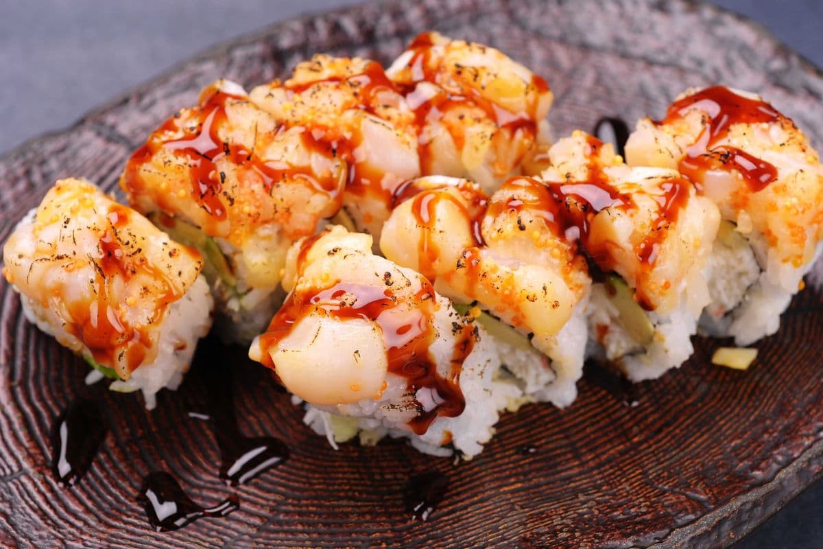 Aburi Chopped Scallop Roll