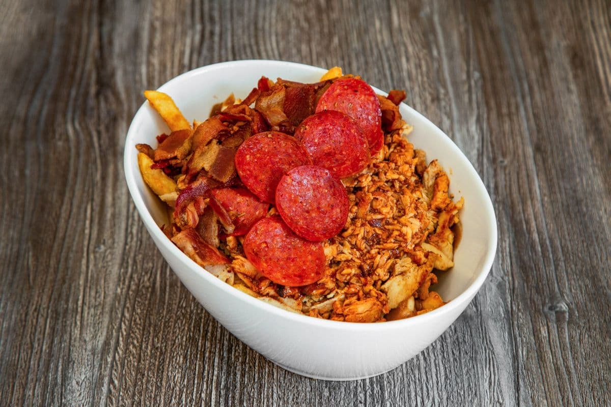 Chicken Deluxe Poutine