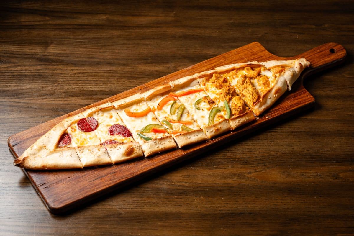 Sucuk Pide