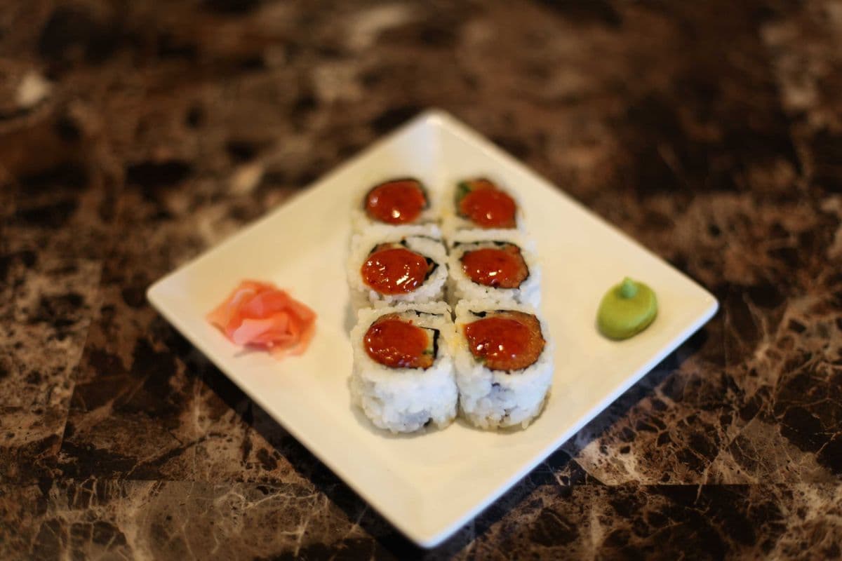 Spicy Tuna Roll (6 pcs)