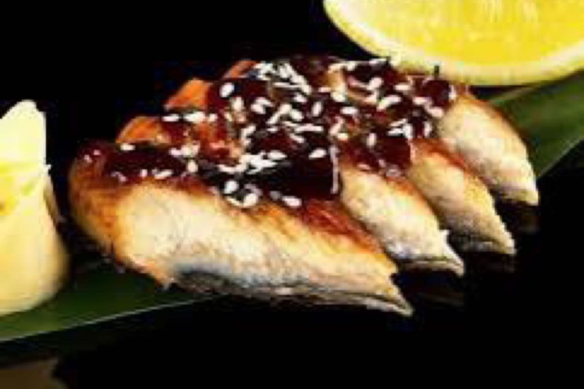 Eel Sashimi (3 pcs)