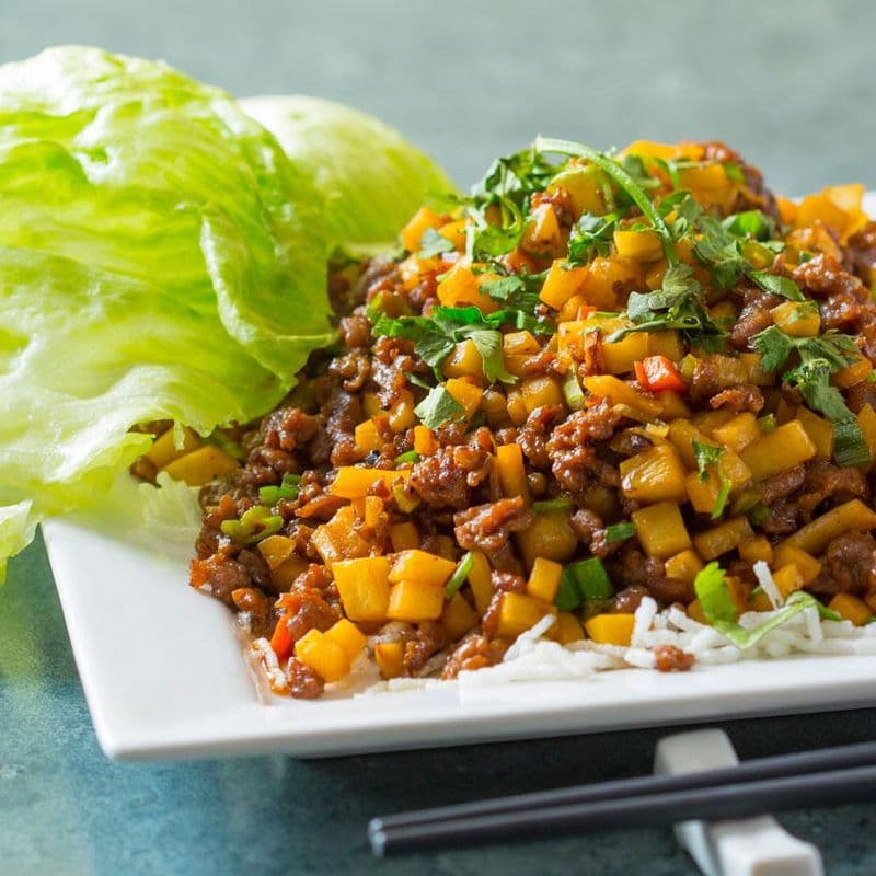 Lettuce Wrap with Minced Beef 牛肉鬆生菜包