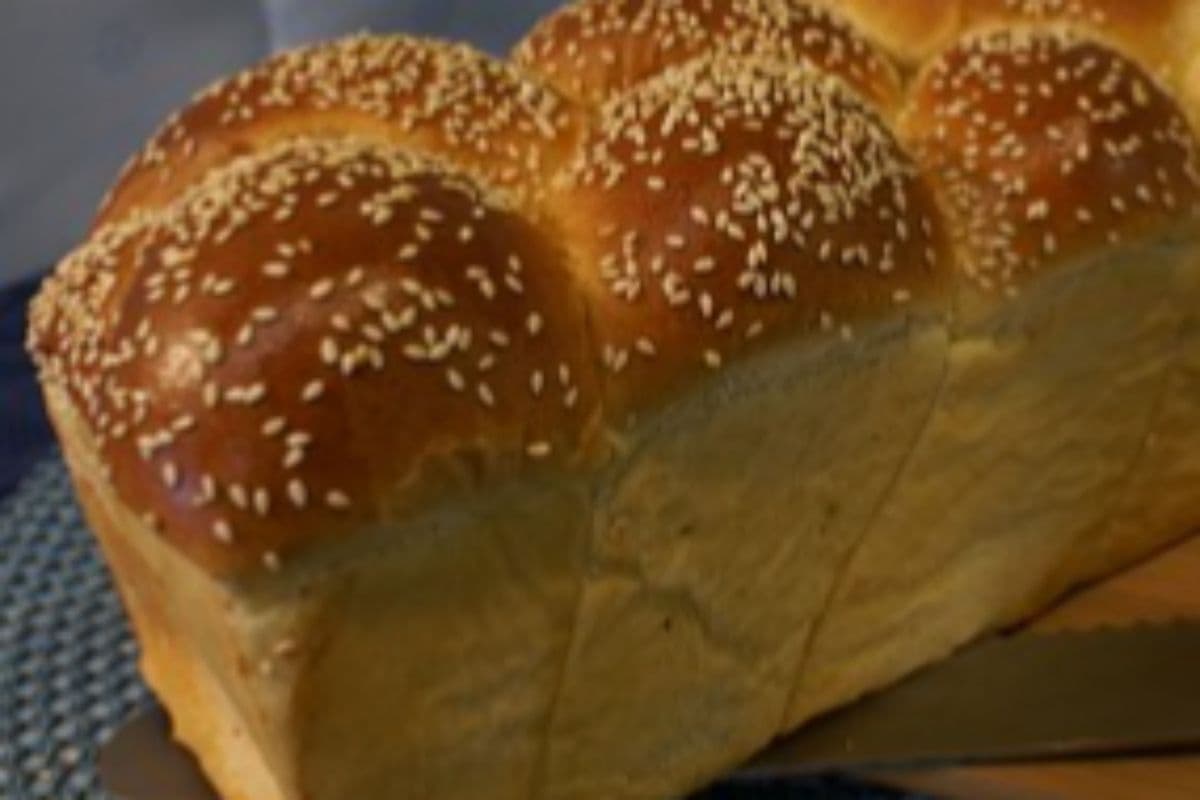 Bread  Challah Seeds Plain