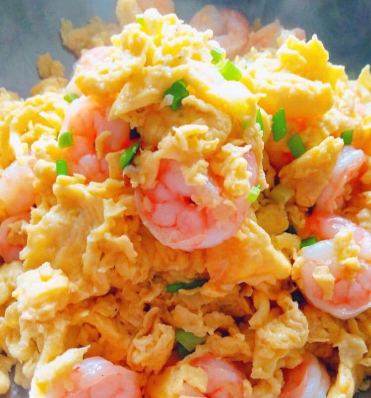 Stir-Fried Prawns with Scrambled Eggs
