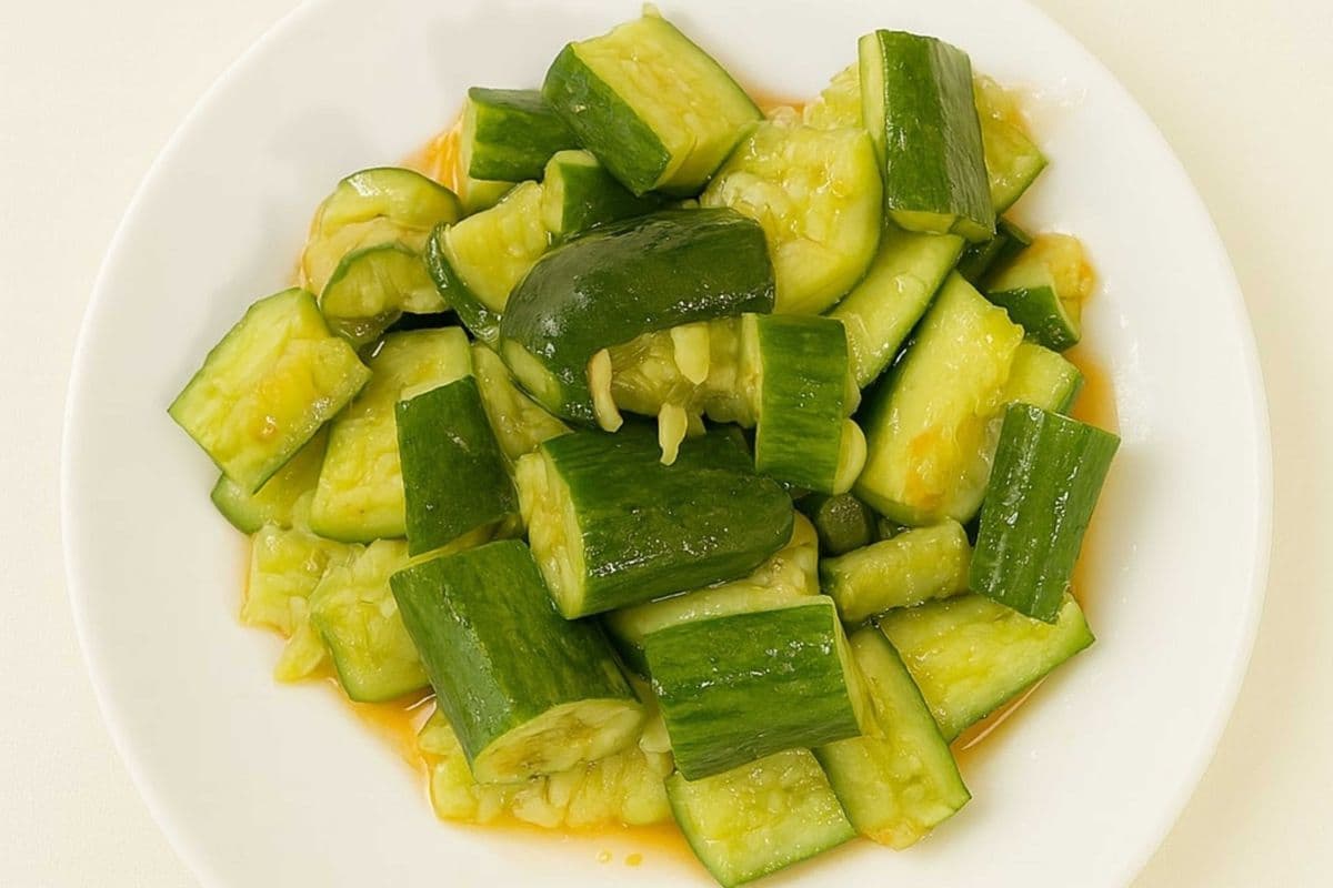 A5. Spicy Garlic Cucumber(Spicy) - 麻辣拍黃瓜(辣)
