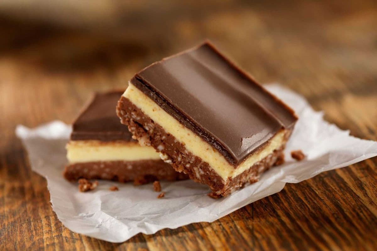 Nanaimo Bar (560 Cal)