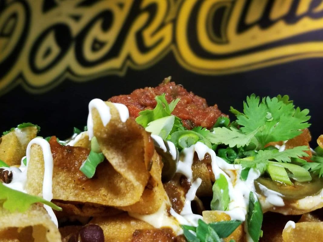 Small Dock Nachos