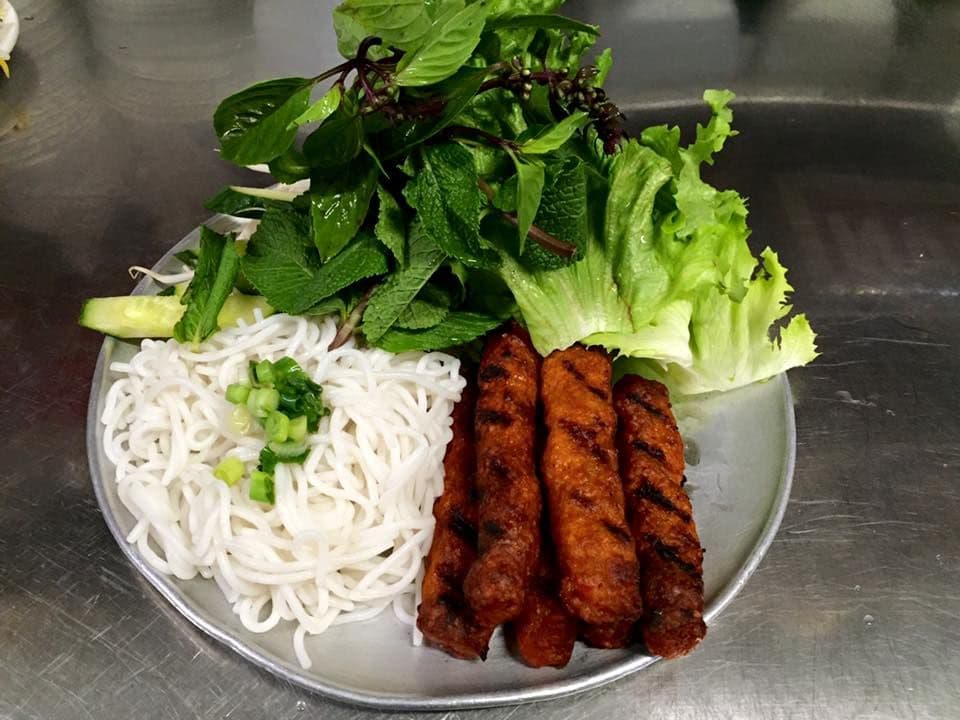603. Grilled Spicy Pork with Sugar Cane with Vegetable and Vermicelli and Rice Paper