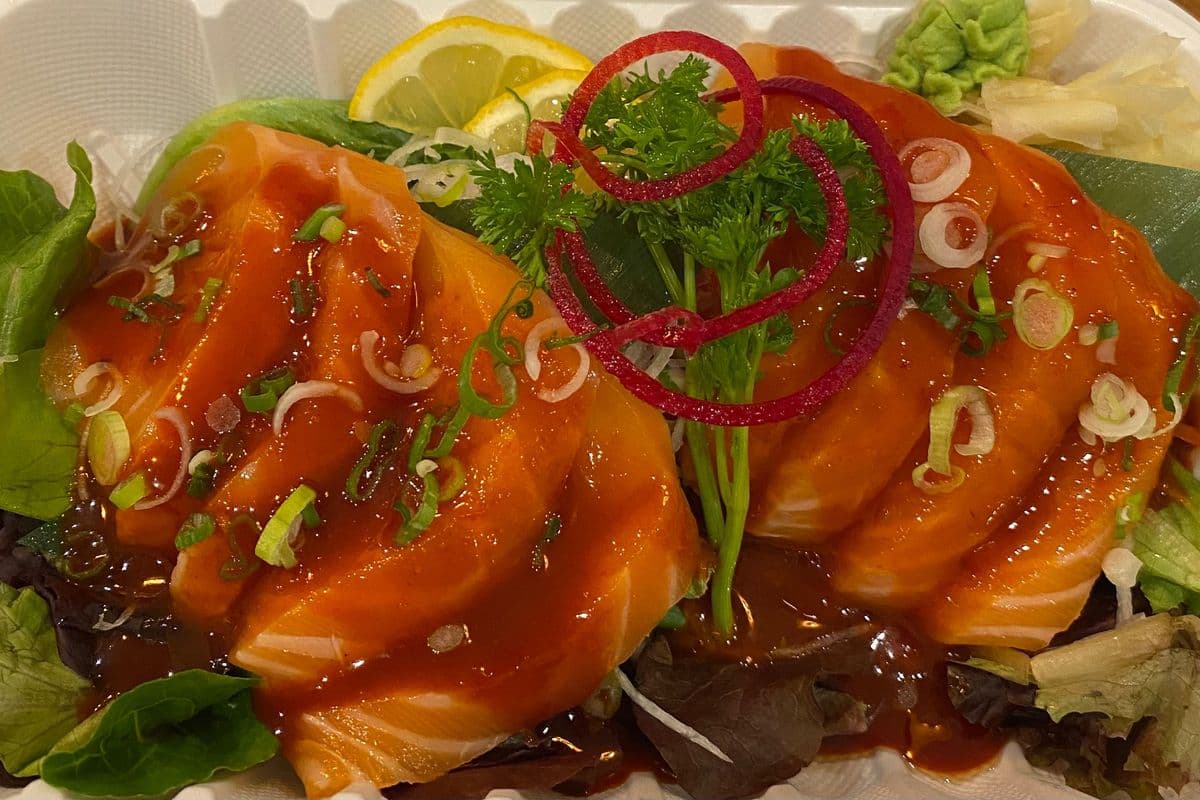 Spicy Salmon Sashimi (full)