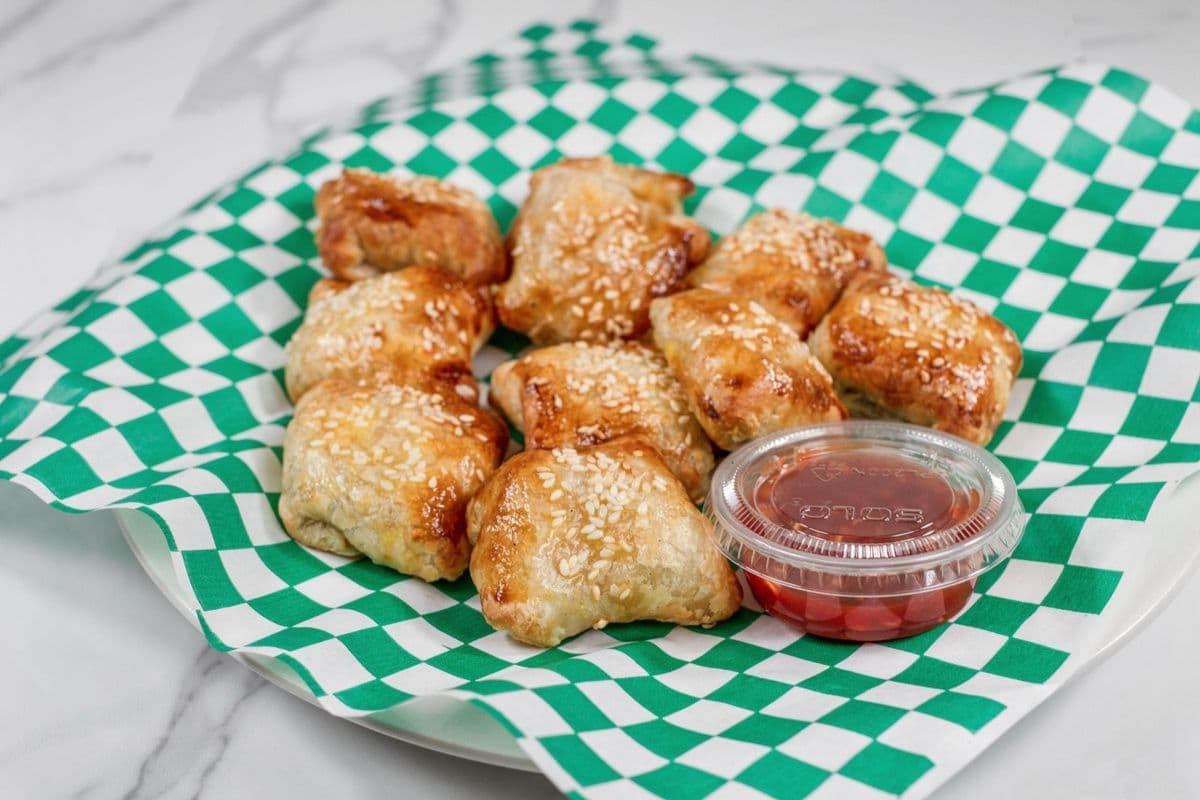 Pesto Cheese Puffs - Small - 10 Pieces