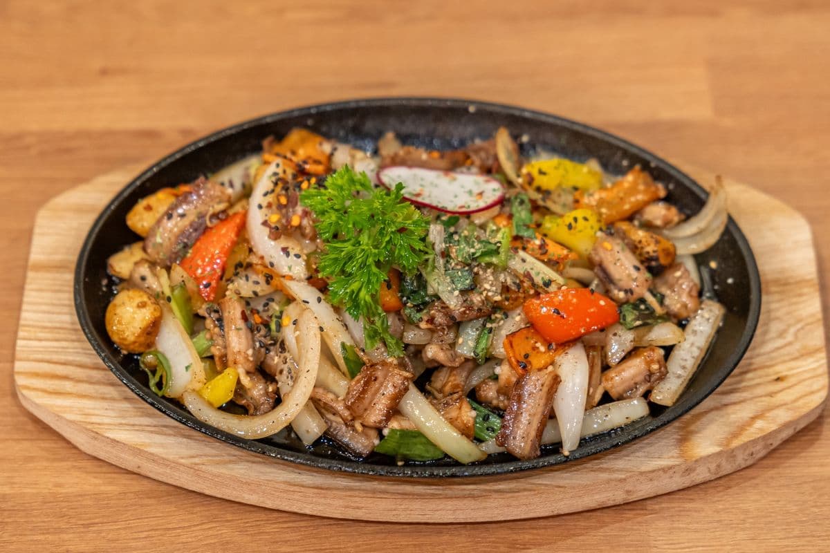 꼼장어볶음 / Stir-Fried Hagfish