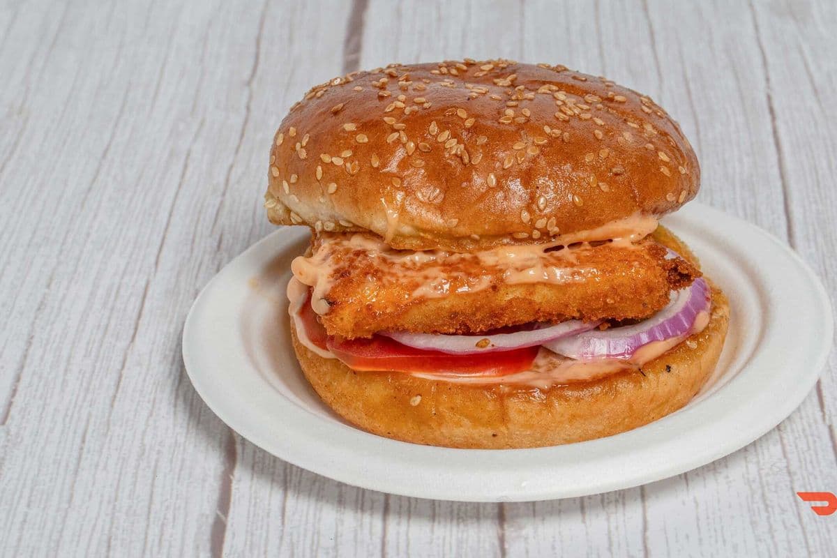 Crispy Paneer Bhurji Burger