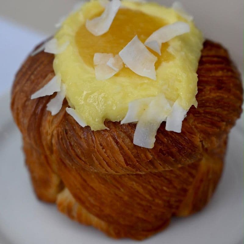 CROISSANT PINA COLADA / PINA COLADA CROISSANT