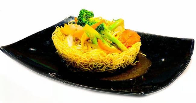 Mì xào giòn légumes et tofu / Vegetables Mì Xào Giòn et Tofu