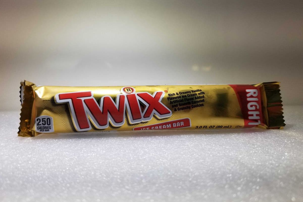 Twix ice cream bar (83ml)