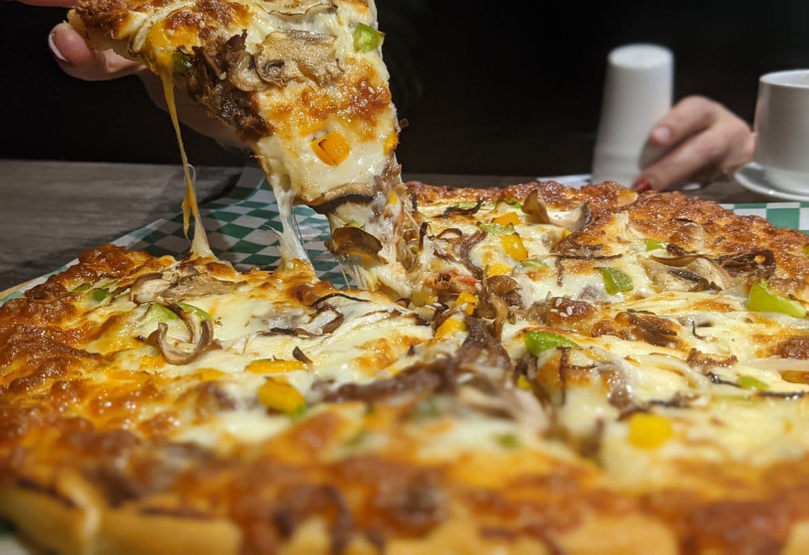 Beef Briskets (Roast Beef) Pizza