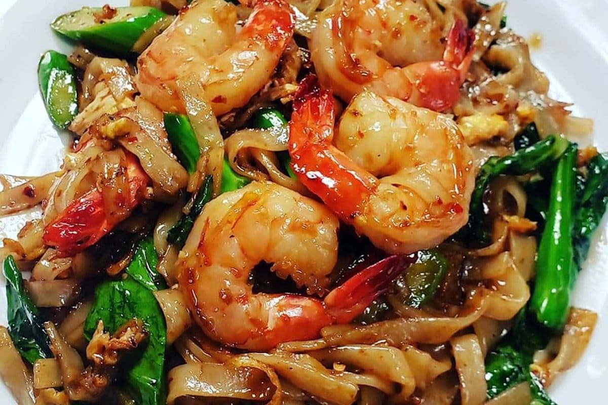 Pad See Ewe Shrimp