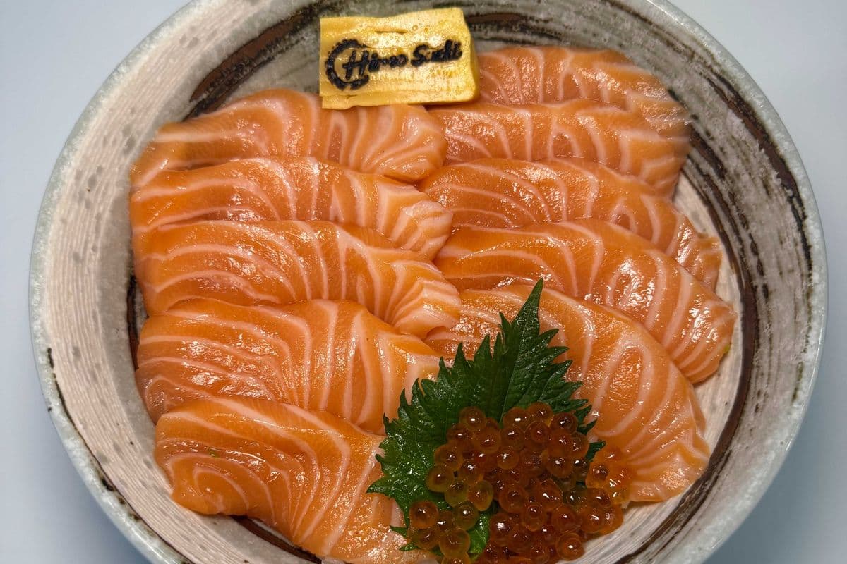 D3. Salmon Ikura Don 三文魚子飯