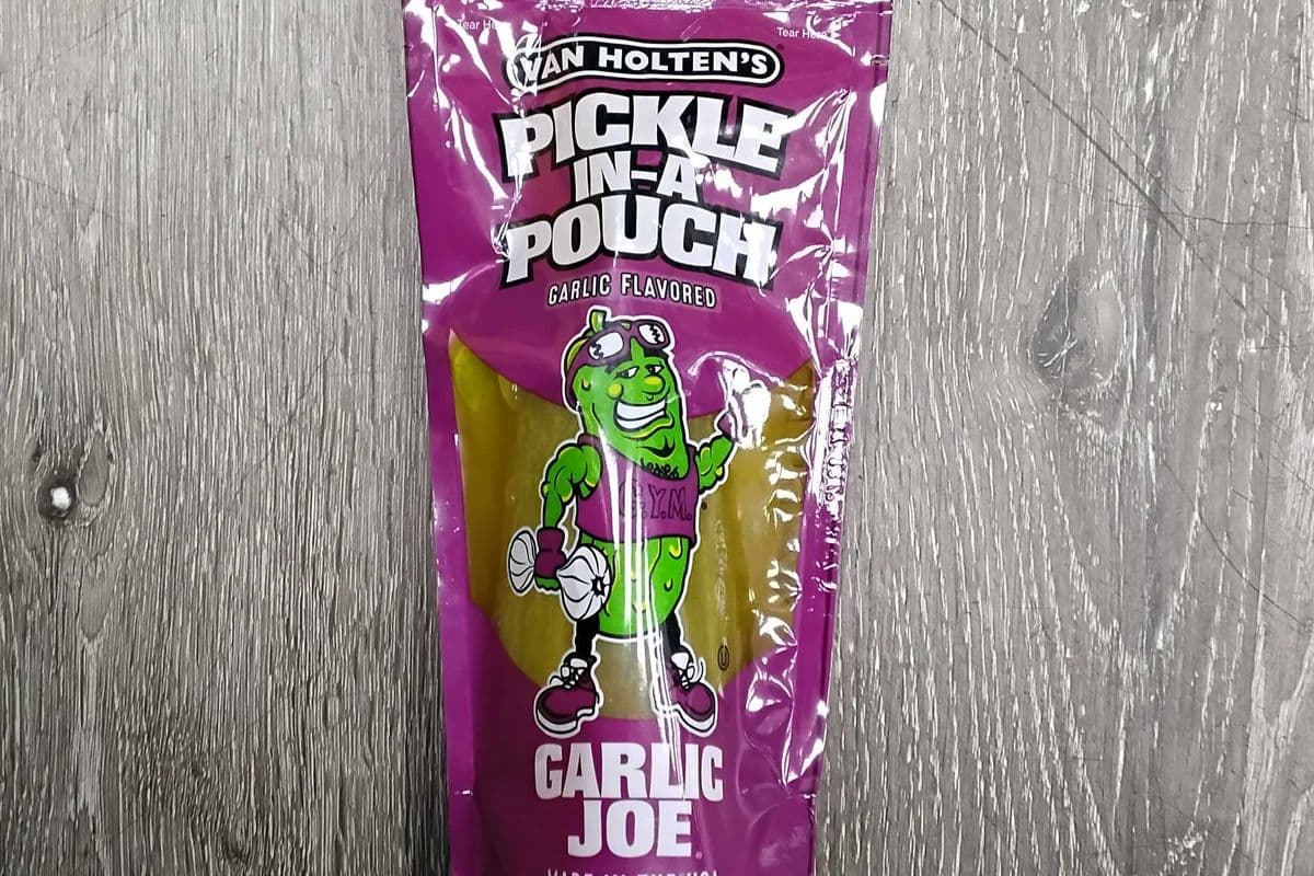 Van holten's pickle in a pouch garlic joe (1)