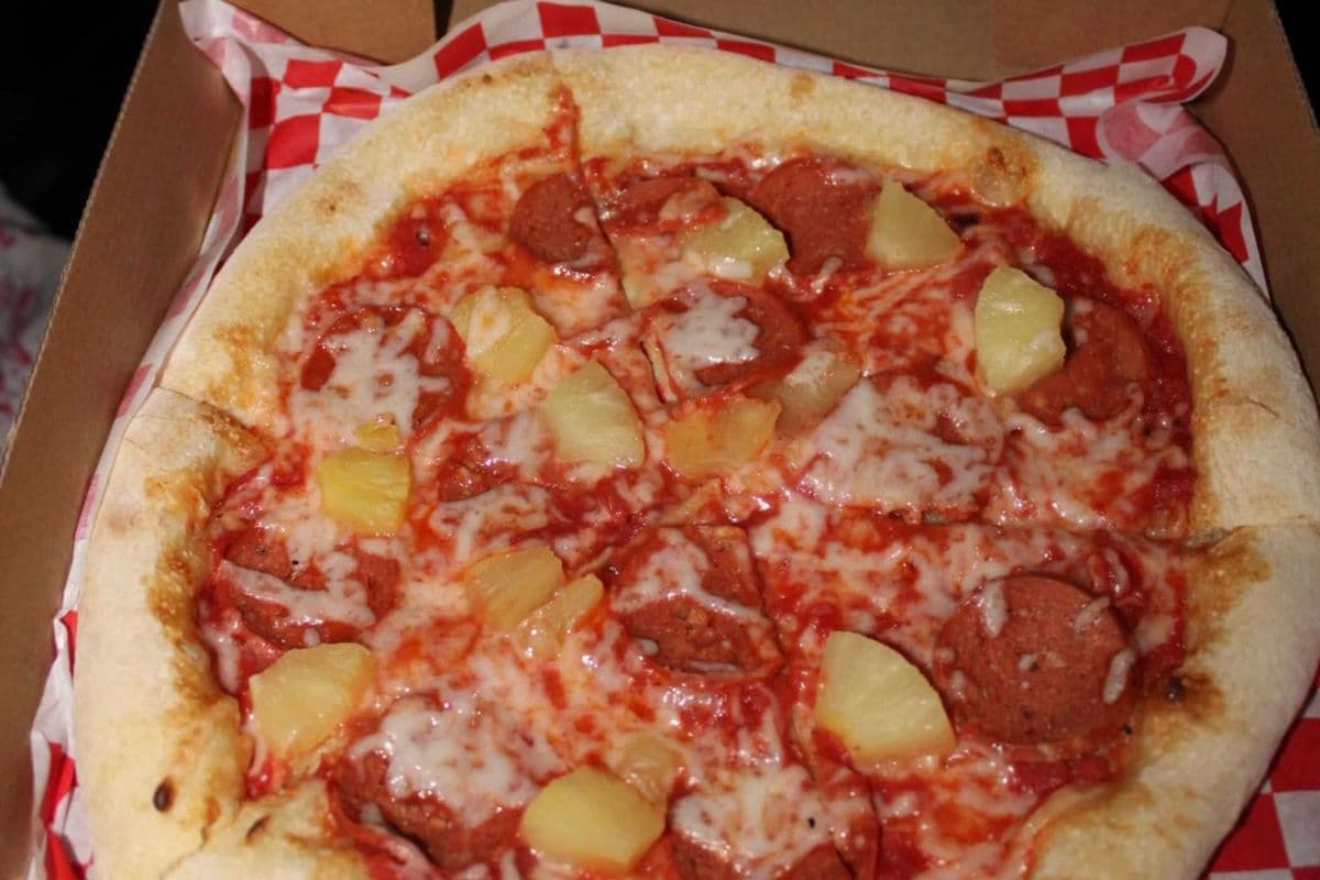 Hawaiian Pizza