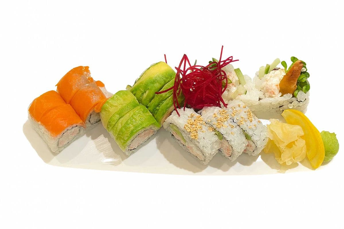 Hachi Hana Roll ( Two Rolls: Thirteen Pieces)