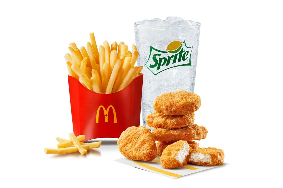 6 Spicy McNuggets Extra Value Meal [640-920 Cals]