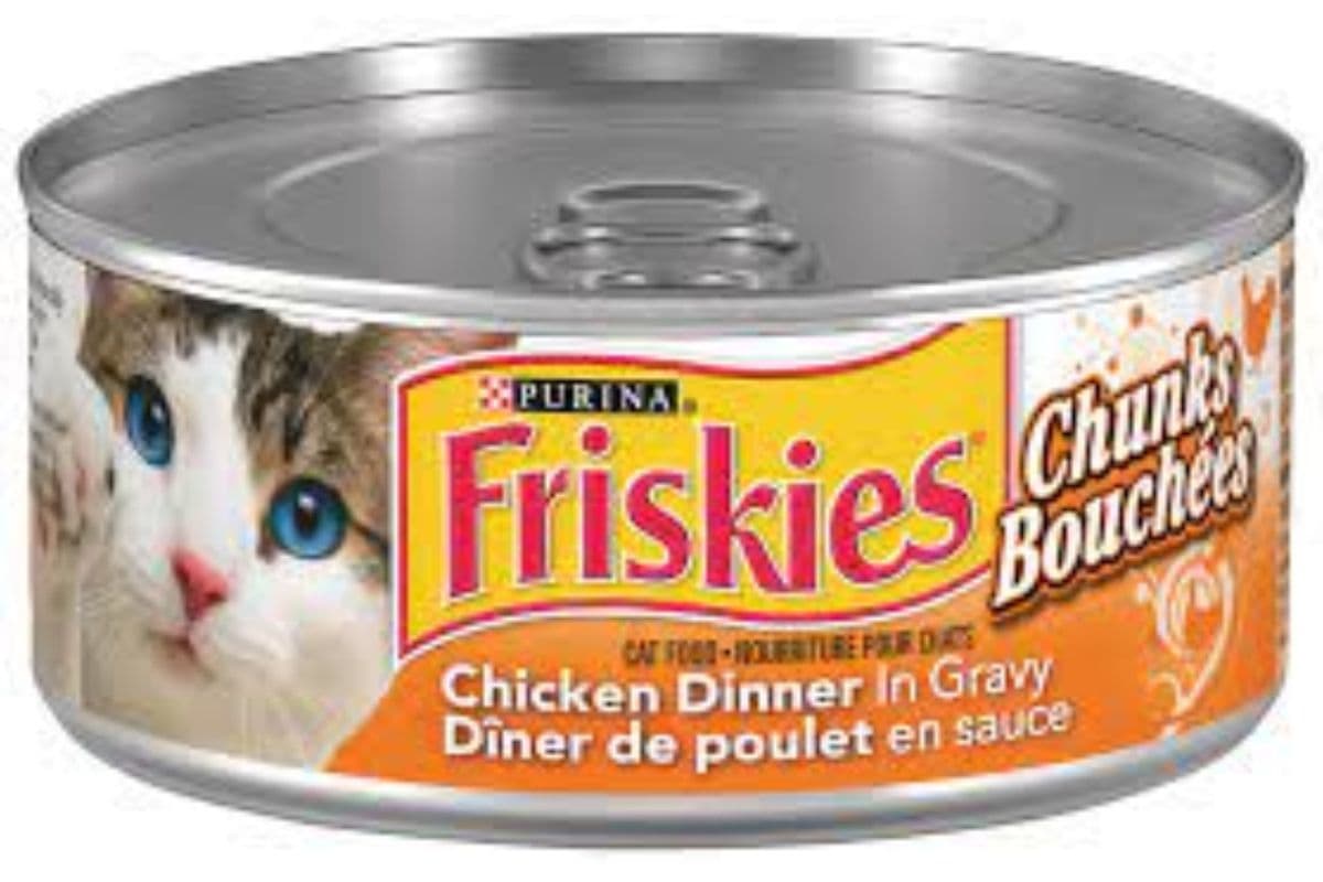 Friskies Chunks Chicken Dinner Cat Food (156g)