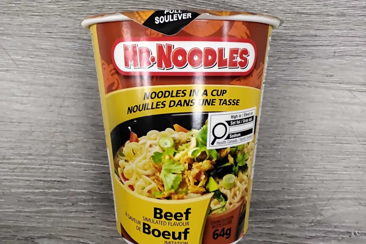 Mr. Noodles (Cup Size)-Beef (64g)