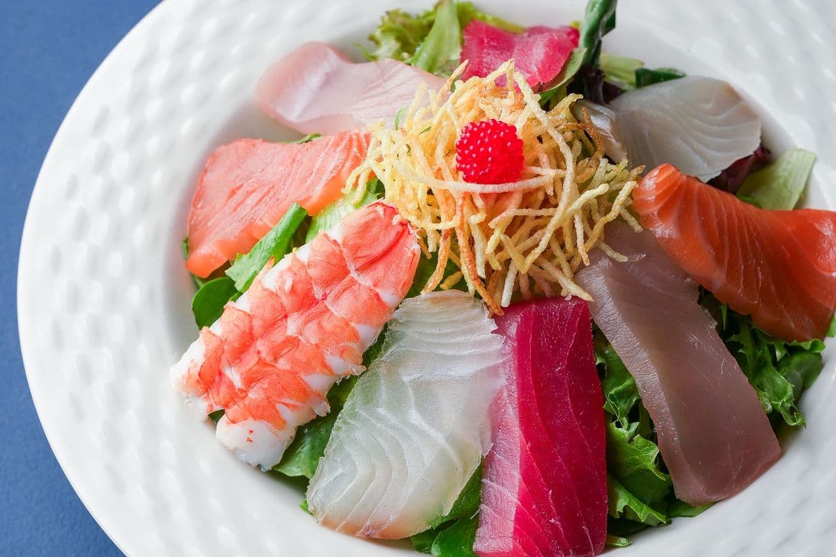 Sashimi Salad