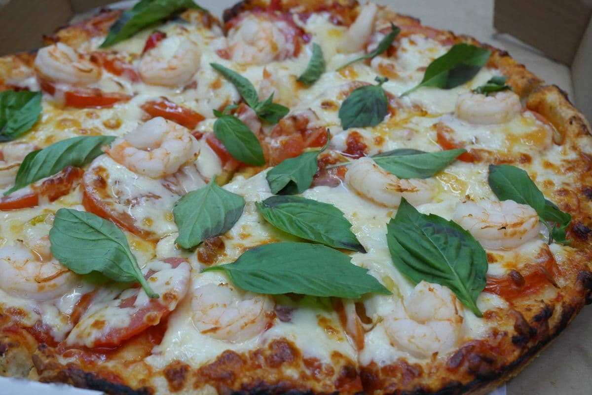 14" Large Gambaretti Pizza