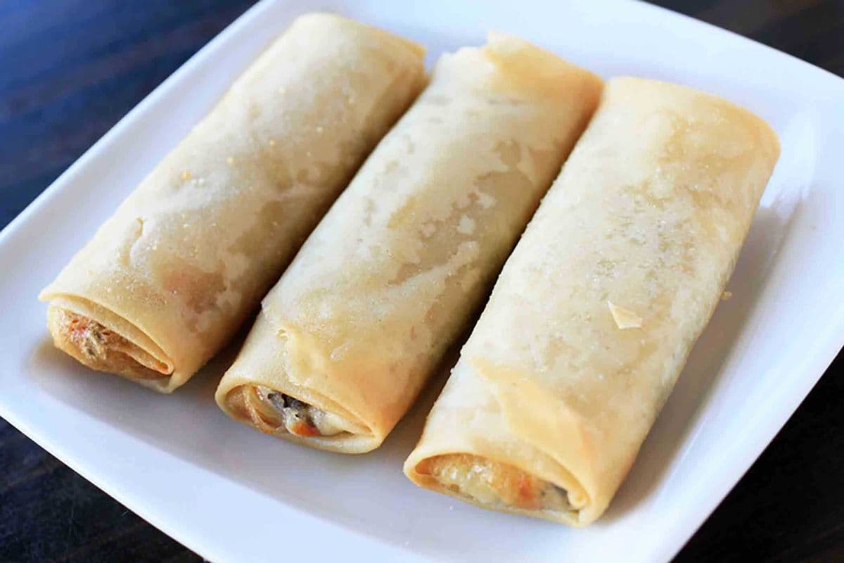 Deep Fried Vegetarian Spring Roll (3 pcs) 三絲素春卷
