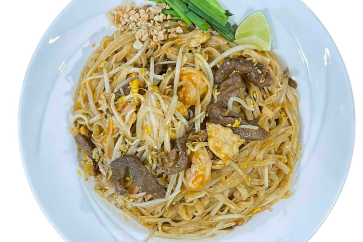 S1A. Special Pad Thai (Chicken, Beef, and Shrimp)