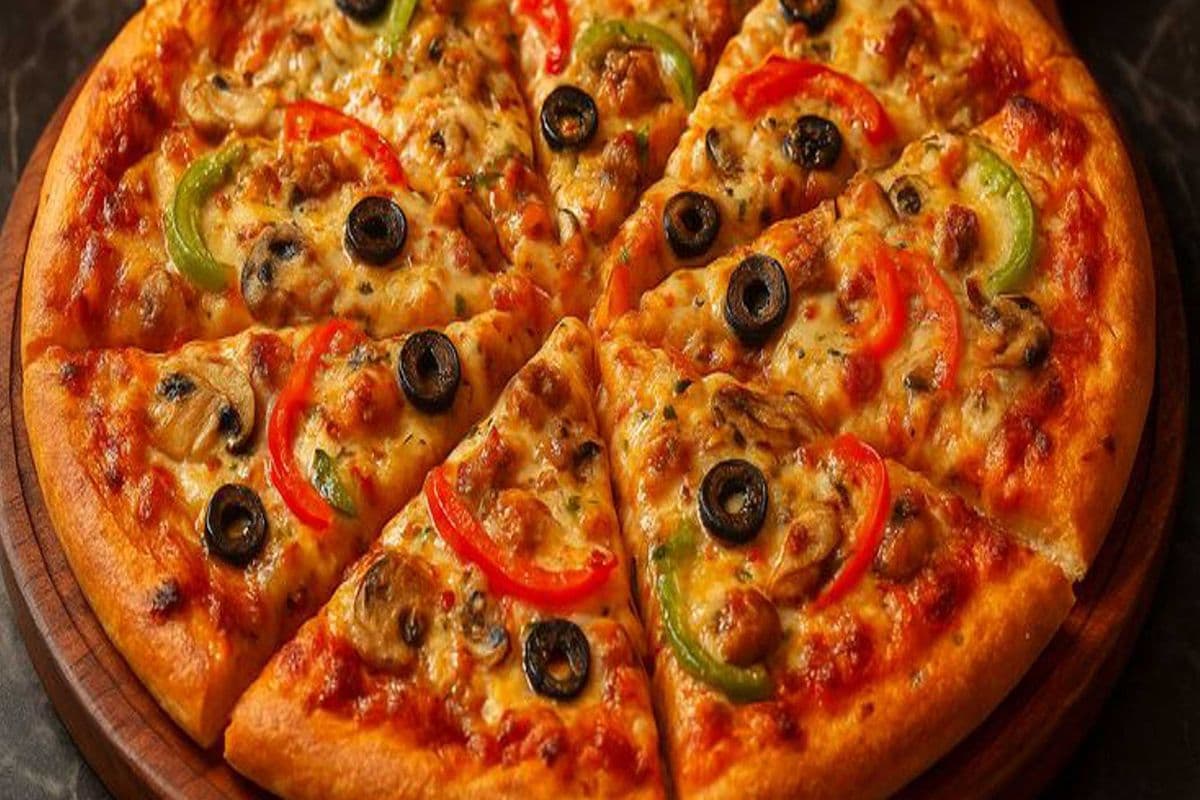 10. 10" Small Vegetarian Pizza