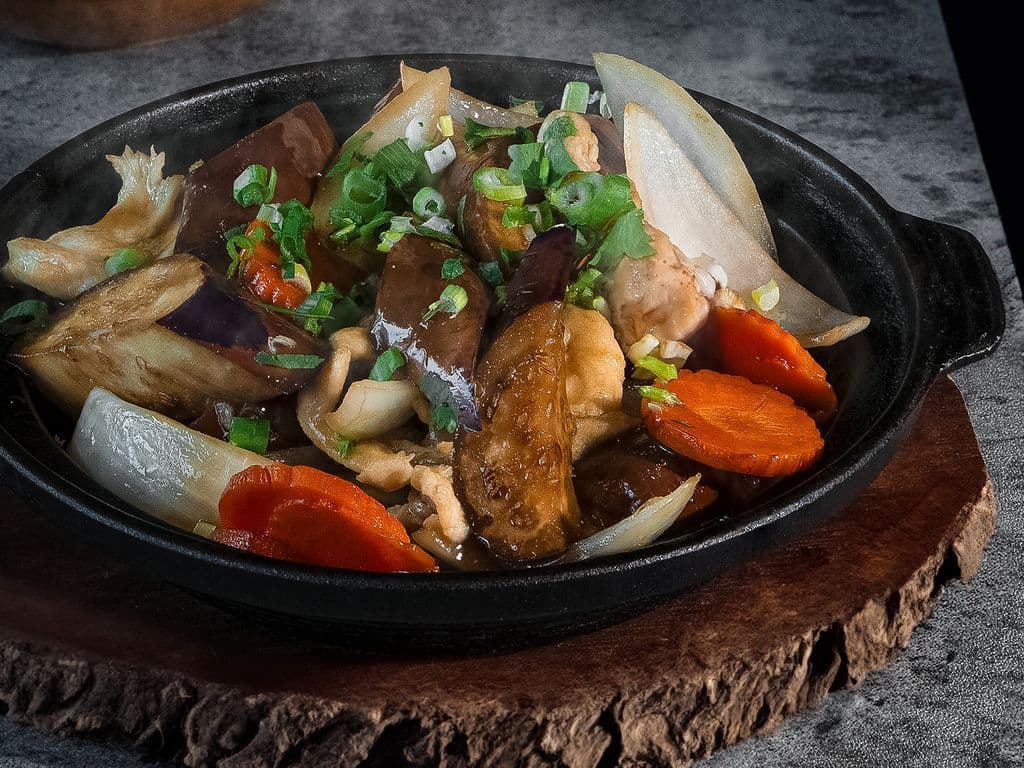 155. Sizzling chicken with eggplant
