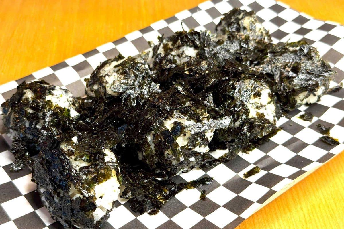 Seaweed rice ball (8pc)