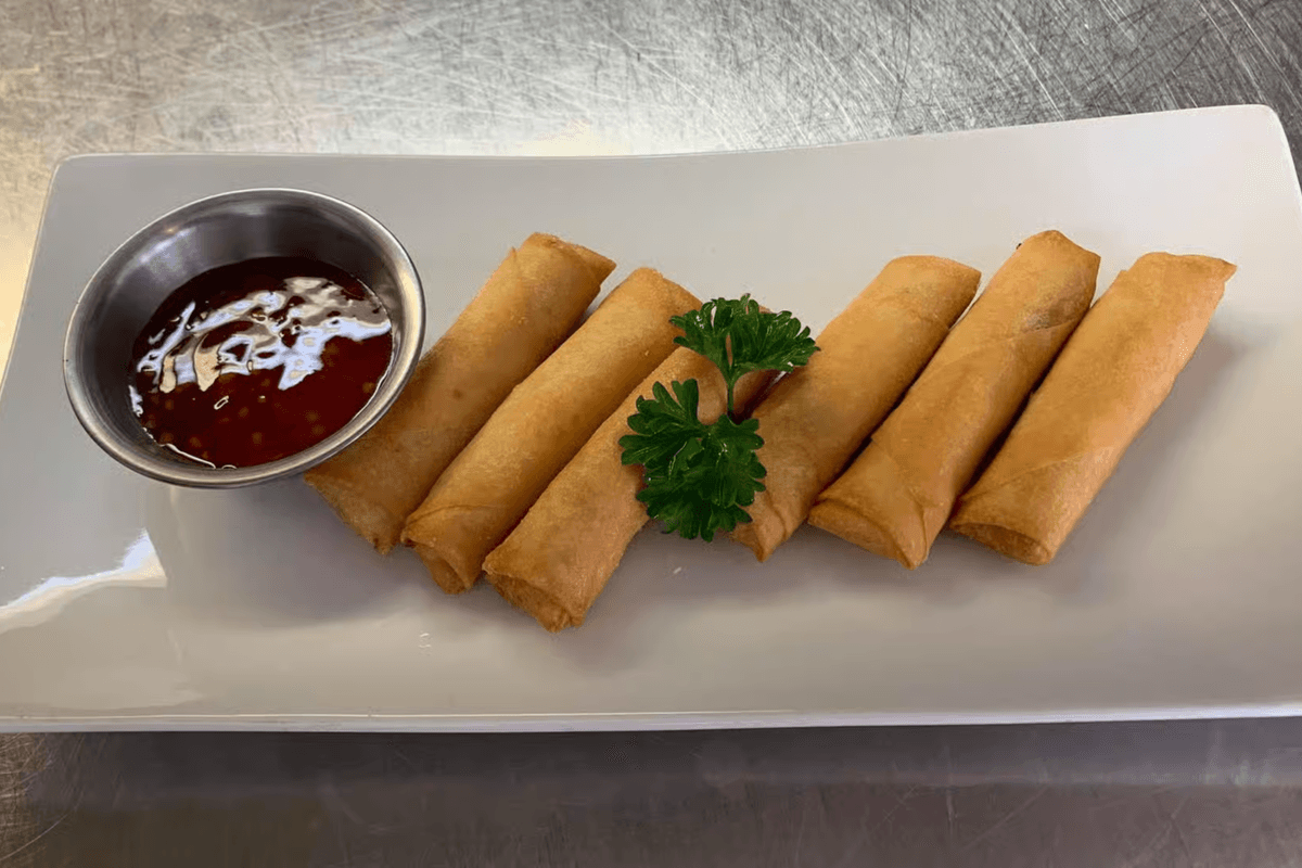 Fried Pork Spring Roll (6 pcs)