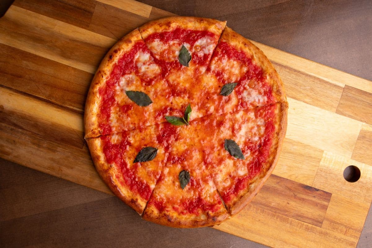 Small Classic Margherita Pizza