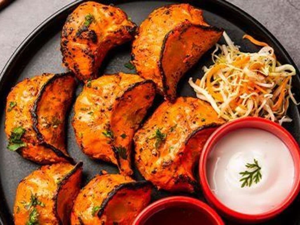 Momo Tandoor Twist