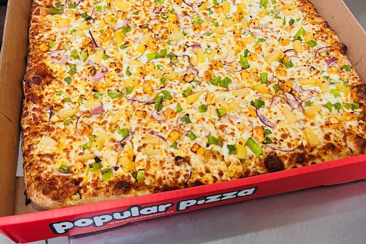 Small Shahi Paneer Pizza